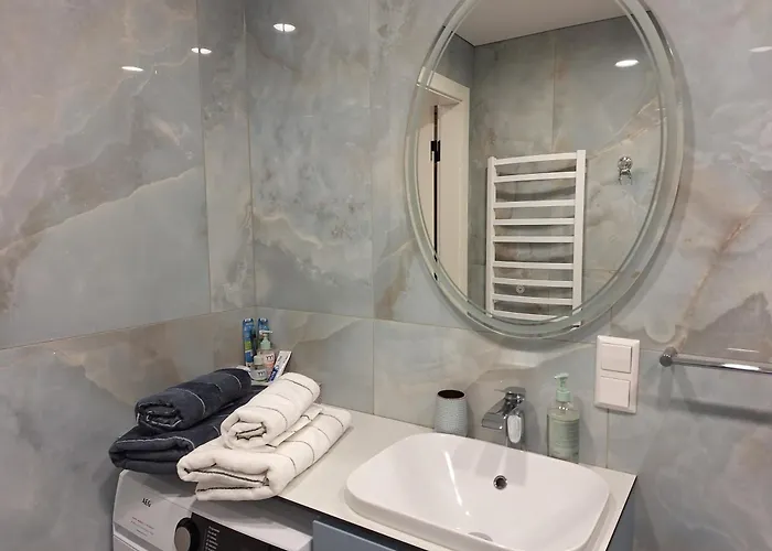 Adelina アパート